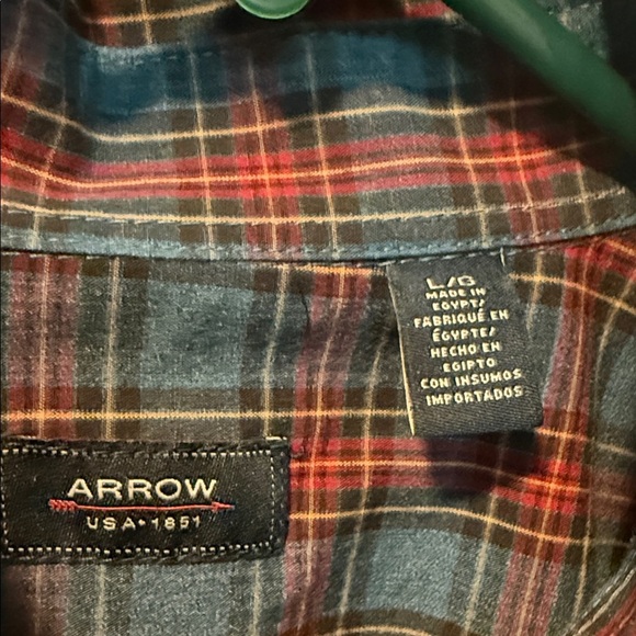 Arrow Men's Casual Plaid Button Up Long Sleeved Shirt - Red and Blue—Size Large - Picture 2 of 9
